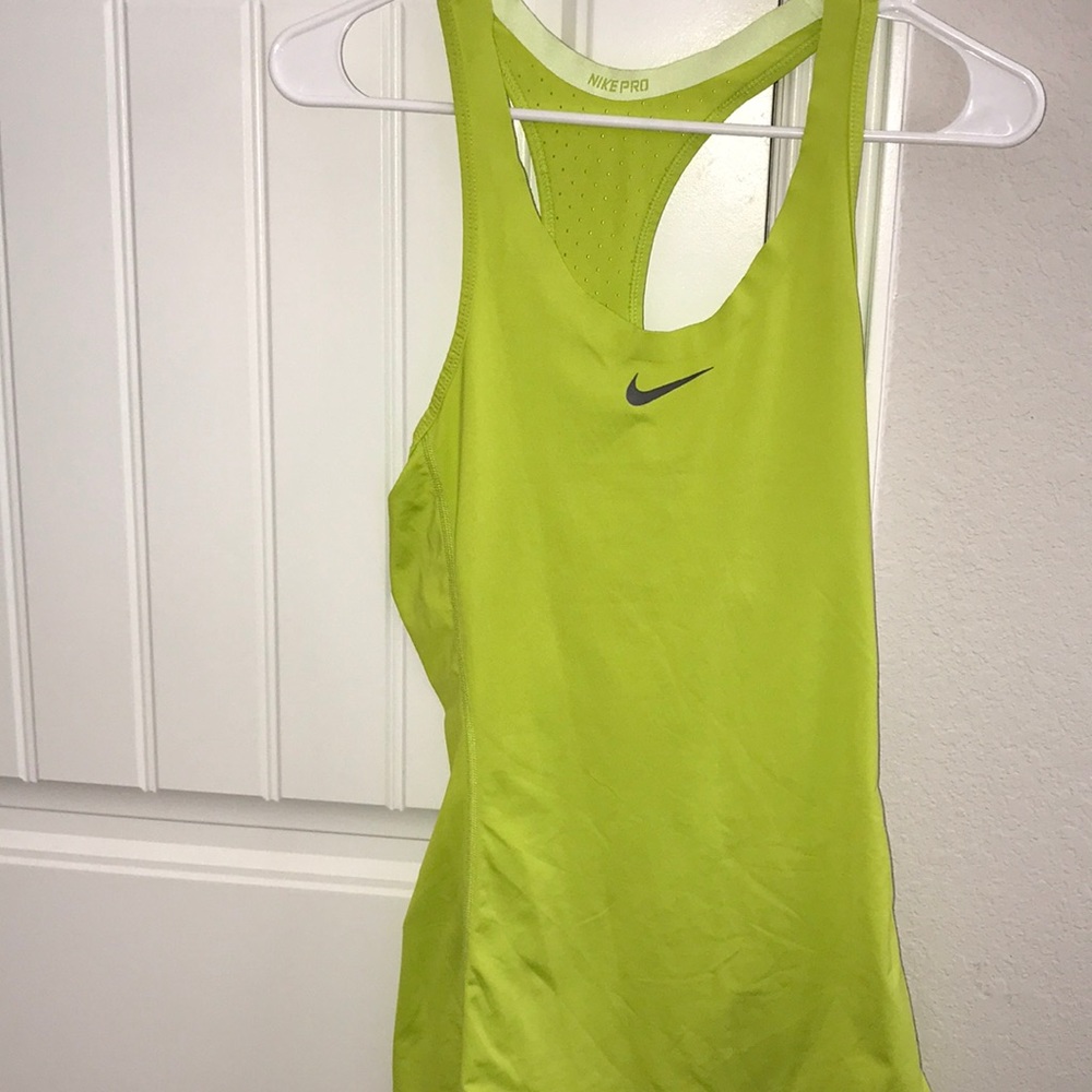 Nike racerback workout top - Picture 1 of 3